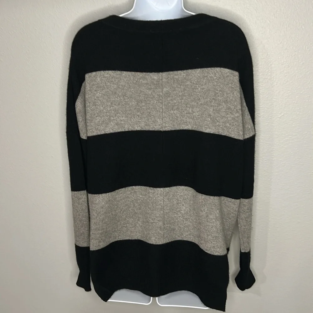 Pure Amici 100% Cashmere Striped Sweater Pullover Soft Gray & Black Small - Picture 4 of 6